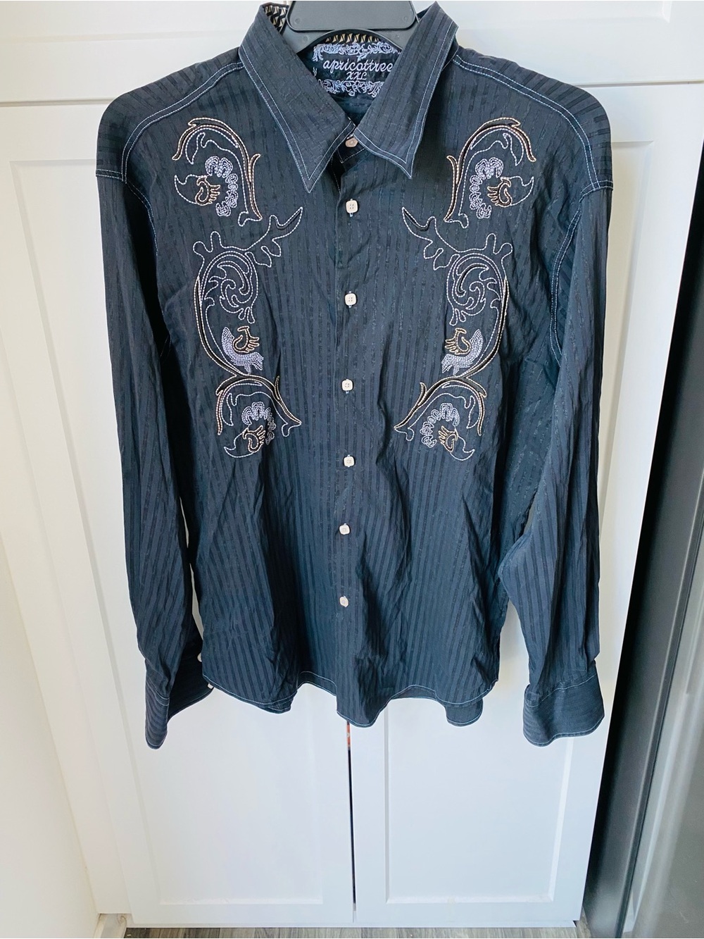 Apricottree XXL men’s western embroidered long sleeve button down shirt black vi
